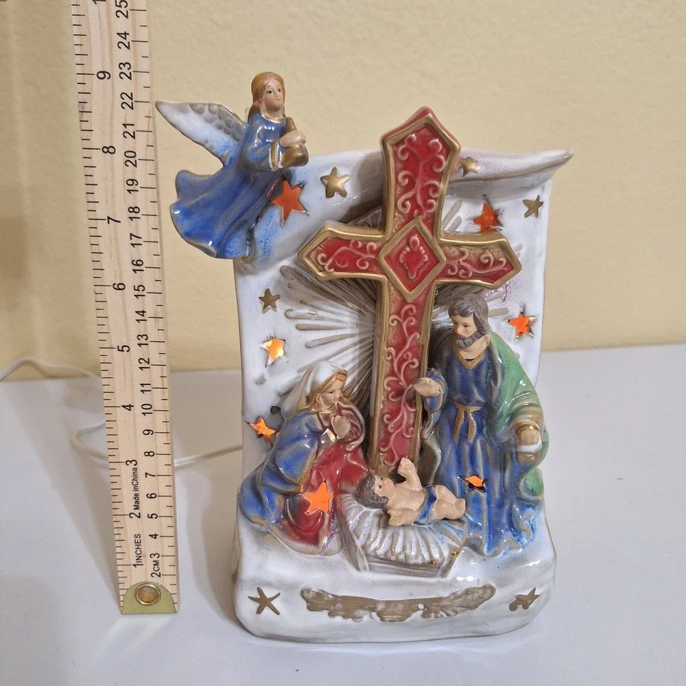 Night Light Plug In‎ Ceramic Cross Nativity Scene  Hand painted Kirkland's 9